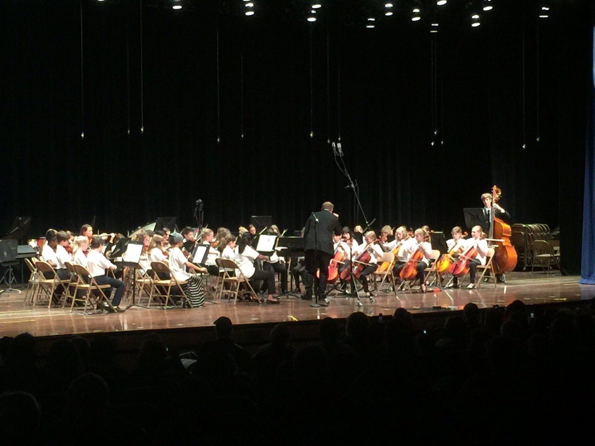 MrHunwick's tweet photo. Great Job Honors Middle School Orchestra/Band -- performing at all 3 schools today and tonight at @BrownellGPPSS -- #OneGP https://t.co/7M3M4yofoy