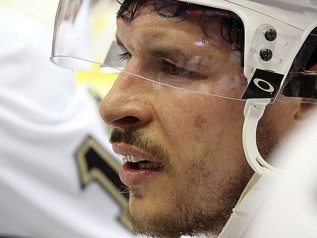 CantechLetter's tweet image. Concussion history suggests Sidney Crosby is headed for early retirement: buff.ly/2qriMmc #penguins #Crosby #capitals