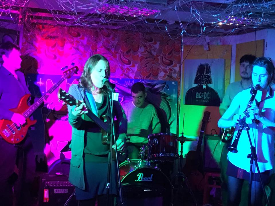 Mama Goose tweet media