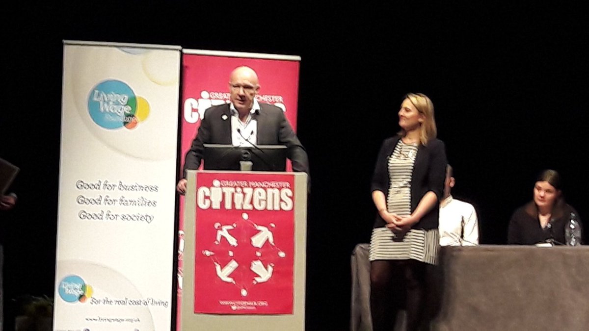 andredotworks's tweet image. @griffiths_iwan accepting a @GMLivingWage award at #GMAssembly today for @PwC_UK 👍
