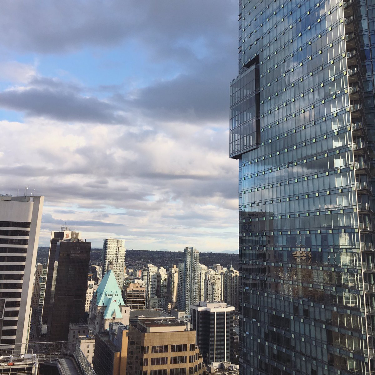 TarynStephenson's tweet photo. Views. https://t.co/r1xsmC1AHX