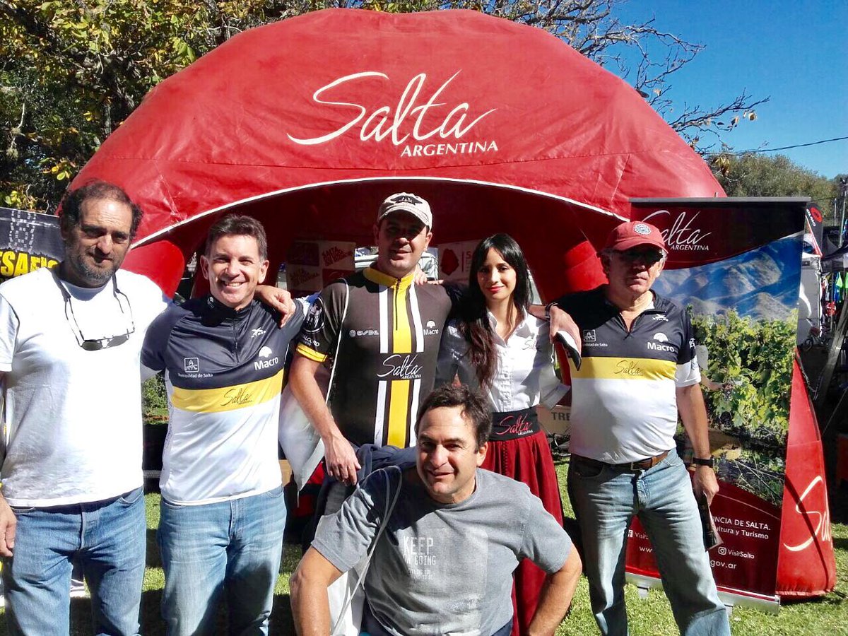 FlorcitaVilla_'s tweet photo. @SaltaTurismo presente en el Desafío #RioPinto2017 en La Cumbre,Córdoba
@desafiopinto https://t.co/Bumqlgv2J8