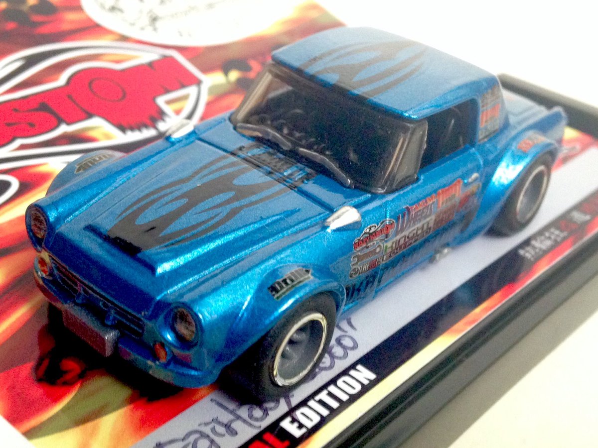 ホットウィール コンベンション限定 DATSUN FAIRLADY 2000 Datsun Fairlady 2000 * 2022 Hot Wheels Satin Blue & Pink Set