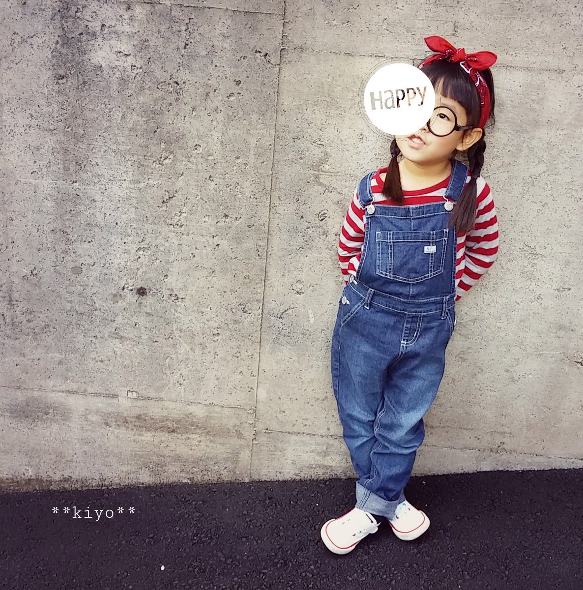 𝒌𝒊𝒚𝒐 𝑺𝒘𝒆𝒆𝒕 𝑱𝒆𝒘𝒆𝒍 娘のコーデ です ウォーリーのよう メガネ大好きな娘なので 娘のメガネコレクションが増えて増えて 全部レンズナシです オーバーオール Mps Tシャツ ノーブランド 靴 セダークレスト 𝒌𝒊𝒚𝒐 𝑺𝒘𝒆𝒆𝒕 𝑱𝒆𝒘𝒆𝒍 娘のコーデ です ウォーリーのよう メガネ大好きな娘なので 娘のメガネコレクションが増えて増えて 全部レンズナシです オーバーオール Mps Tシャツ ノーブランド 靴 セダークレスト