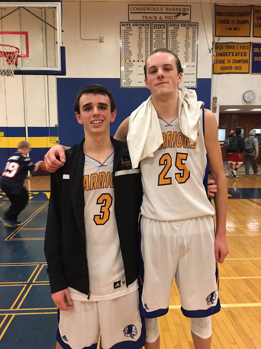 Joeycarillo1's tweet photo. @BigDHeller2 Happy birthday bro cant wait to get back to balling with this week https://t.co/2kYj9HWLeI