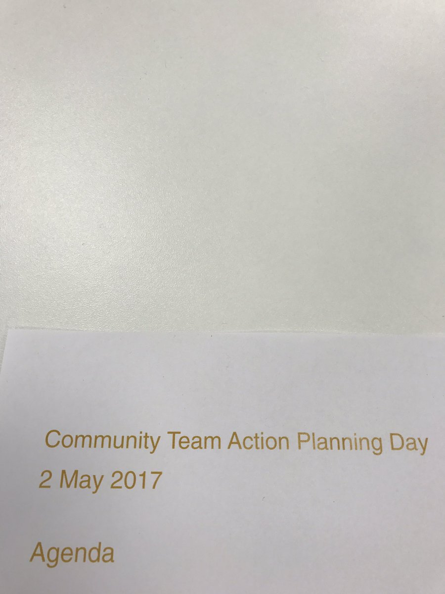 HilaryHanberry's tweet image. Strategy day for our @bitcni Community Team/ thanks to @PwC for use of their fab #GoogleLab 😃