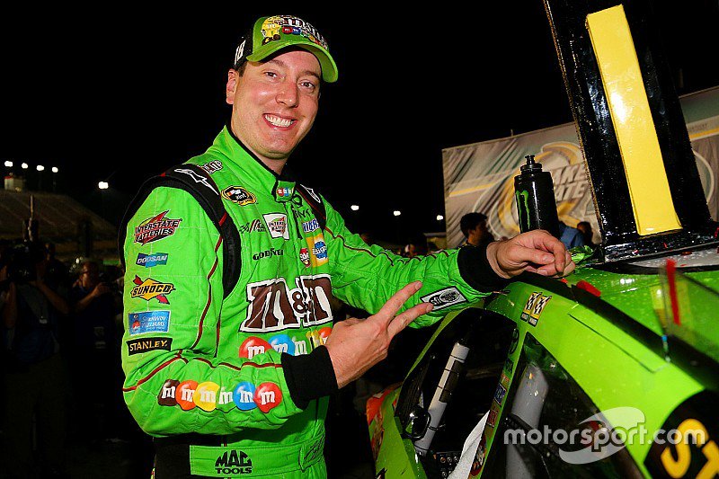Happy Birthday to Kyle Busch who turns 32 today! 