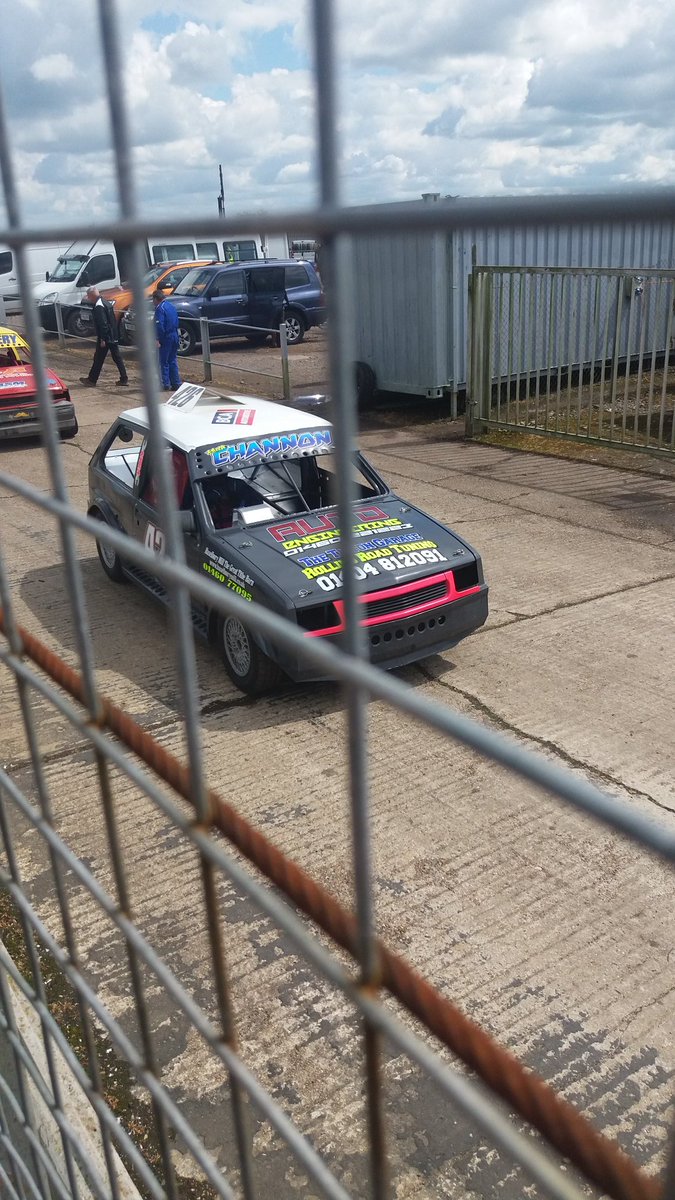 bionickneebone's tweet photo. Cracking day @AutospeedUK #smeatharpe yesterday first time and came away with a win #bubblesonfire https://t.co/GuXmck3gQu
