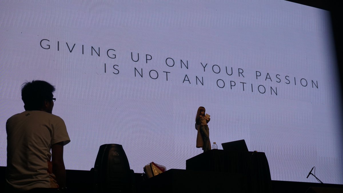 AqilZavly's tweet photo. Listening how he achieve his life.
#comicfiesta2016 #Throwback2016 https://t.co/ZQFfxKRWB1