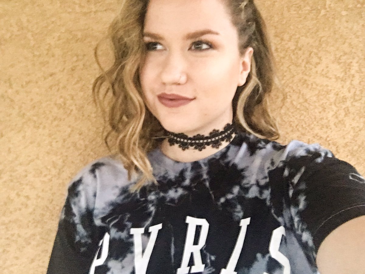 minousimpson's tweet photo. Went on a date with my guy.. so here are some selfies.. https://t.co/LFdb8Pwh6m
