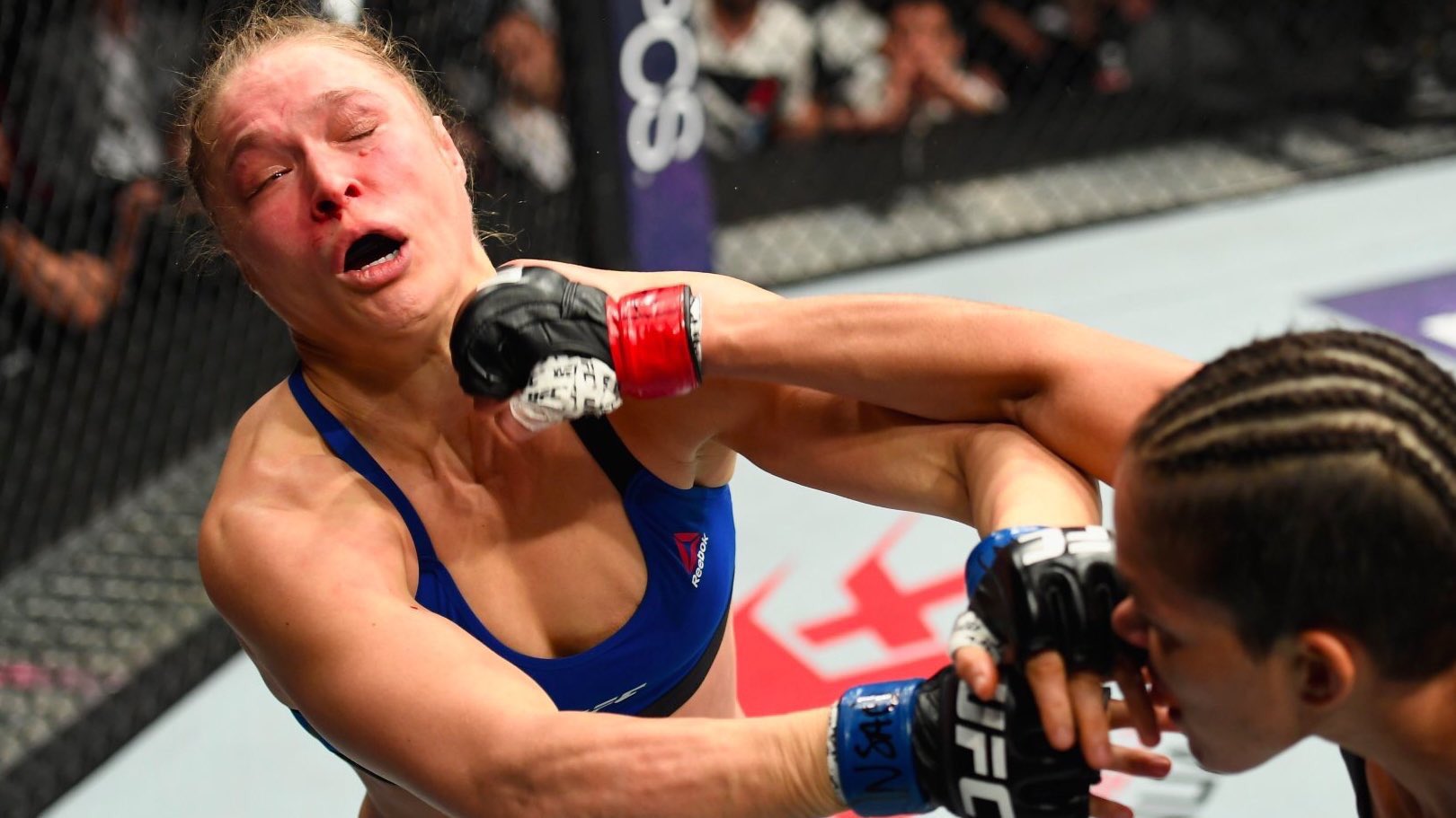 C0-8Q0lUAAAan8B.jpg:large