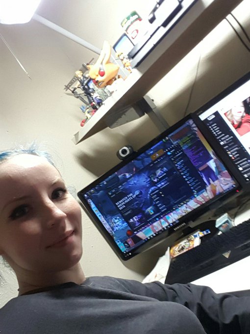 Going live playing #LeagueOfLegends  #twitch #TeamEmmmmsie #poroking https://t.co/7FuQmqCBKn<a href="/tag/leagueoflegends"class="tags">#LeagueOfLegends</a><a href="/tag/twitch"class="tags">#twitch</a><a href="/tag/teamemmmmsie"class="tags">#TeamEmmmmsie</a><a href="/tag/poroking"class="tags"><span>#poroking</span></a>