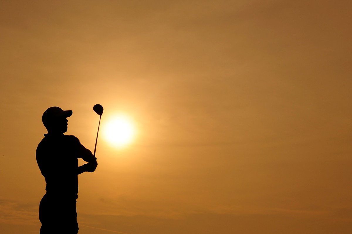 PGATOUR's tweet photo. Goodnight, golf fans!
#Tiger41 https://t.co/W3bZxzE5AV