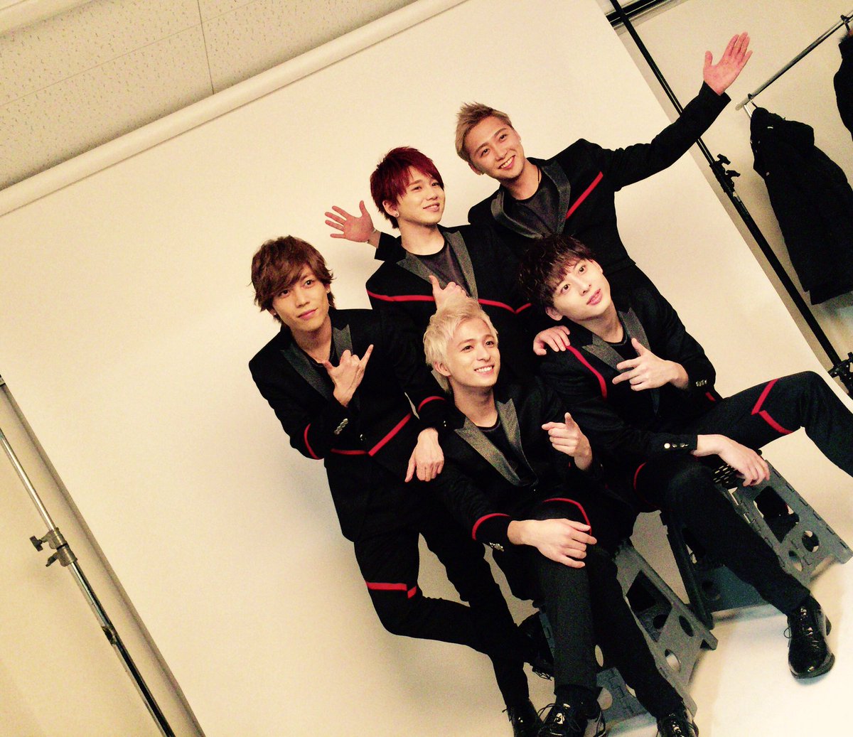 Da Ice Staff در توییتر Da Iceこぼれ写真フェス16 年初めは2nd Album Every Season イベント 皆様の応援のお陰で初のオリコンデイリー1位を獲得でき 月末に行ったツアーセミファイナルでは悲願の日本武道館公演がサプライズ発表されるなどとても思い出深い Da Ice Staff در توییتر Da Iceこぼれ写真フェス16 年初めは2nd Album Every Season イベント 皆様の応援のお陰で初のオリコンデイリー1位を獲得でき 月末に行ったツアーセミファイナルでは悲願の日本武道館公演がサプライズ発表されるなどとても思い出深い