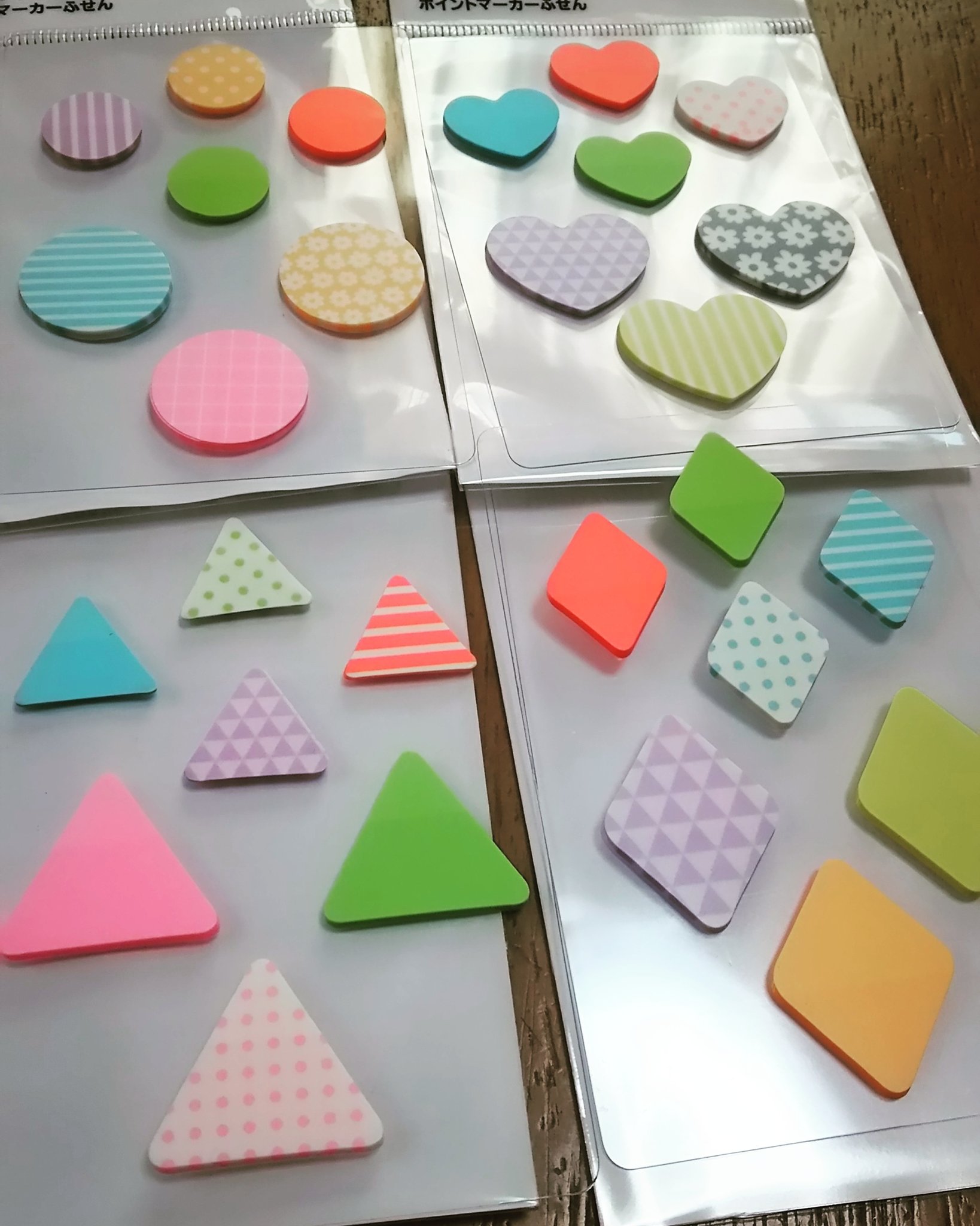 ふにふに 9 17宇宙遊泳nagoya ダイソーにかわいいフィルムふせんがあったよ 手帳によさげ ダイソー フィルムふせん 手帳 T Co 8elyo7ahkf Twitter