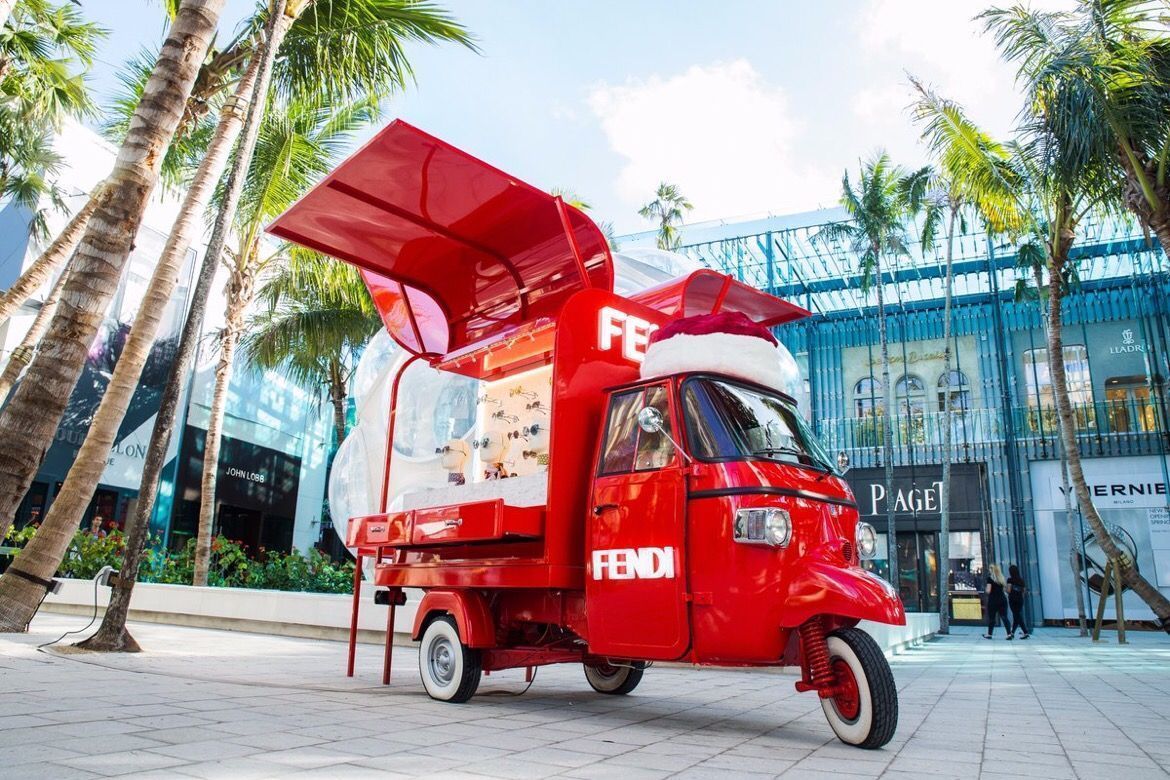 DesignApplause's tweet photo. #iwantone The #FendiRoadTrip  #DesignMiami2016 @designmiami  @Fendi https://t.co/aXMttAcafU