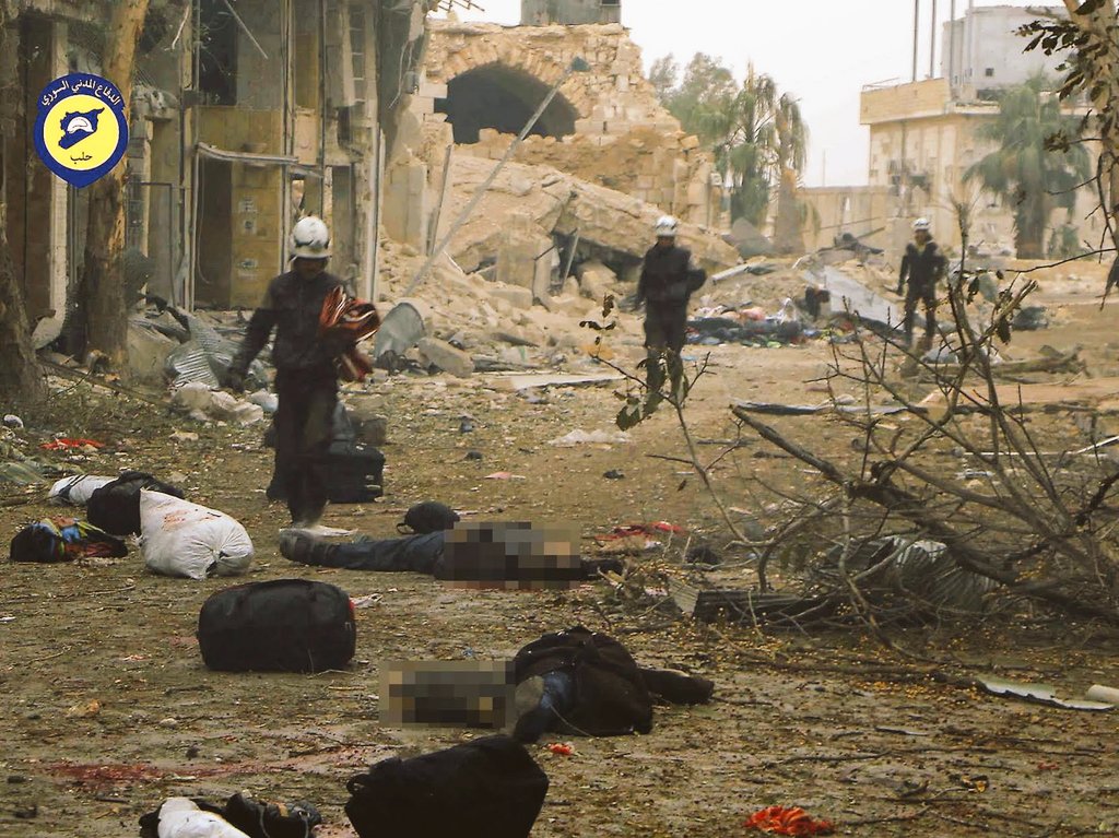 #SaveAleppo 
Dead are left in the besieged          eastern enclave's streets.
The old &amp; new cemetery are filled up.