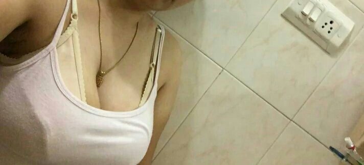 Kandee30gmailc1's tweet photo. தனிமையில் ஒரு Click ★ https://t.co/riMij1aDoa