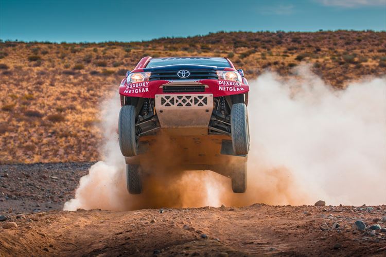 Point2Car's tweet photo. Entering 2017 like this. @dakar @ToyotaSA https://t.co/KwrOtXHF6v