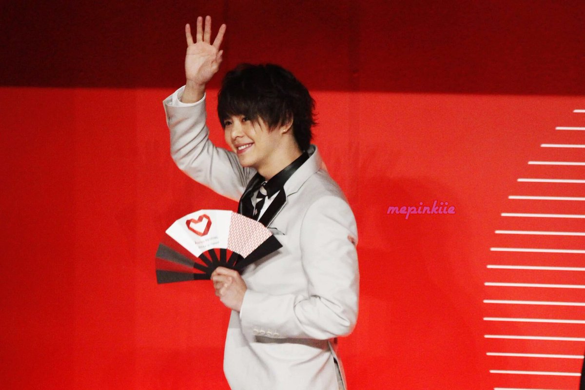 にぽ Op Twitter 有岡担が沸いた有岡大貴16 Jシリーズフェスティバル16 Inタイ とんでもなく盛れた神ビジュアルで異国の地に降り立つ有岡くん 空港から現地ファンにも熱く歓迎され爆モテっぷりを披露 日本のファンは Sawasdeedaichanというタグを頼りに自担