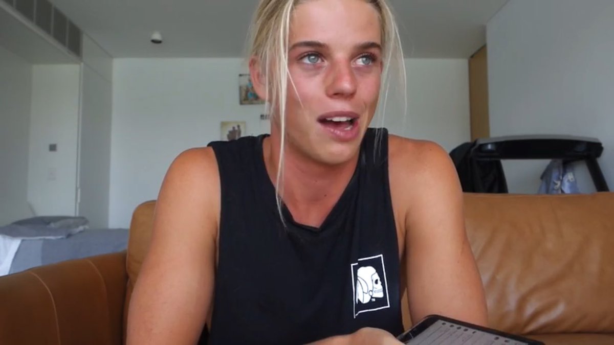 AlexHayesPH's tweet photo. #NEW - Alex posted a new video on YouTube! "I CUT MY OWN HAIR FOR A DARE | ALEX HAYES | Q&amp;A" WATCH: https://t.co/WEmf2n0zuM #2 https://t.co/hN2TGUgBQr