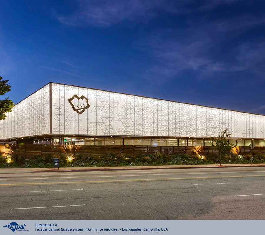 Danpal_LA's tweet photo. #Design, forms and #light give life to a #translucentfacade shocking in #LosAngeles . #facade #polycarbonate
https://t.co/eiozBpehcB https://t.co/sk9aT6953m