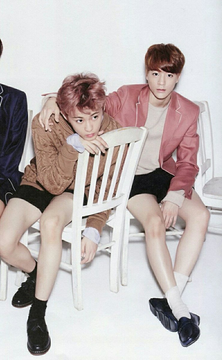 ficmarknonct_th's tweet photo. (4)แต่ก่อนกลับบ้านอยู่ๆพี่มาร์คก็บอกว่า "โน่เตรียมตัวรับมือดีๆนะเพราะต่อไปนี้พี่จะจีบโน่แบบเต็มตัว" งือ~โน่เขิล #markno #teamNCT https://t.co/YorspURr77