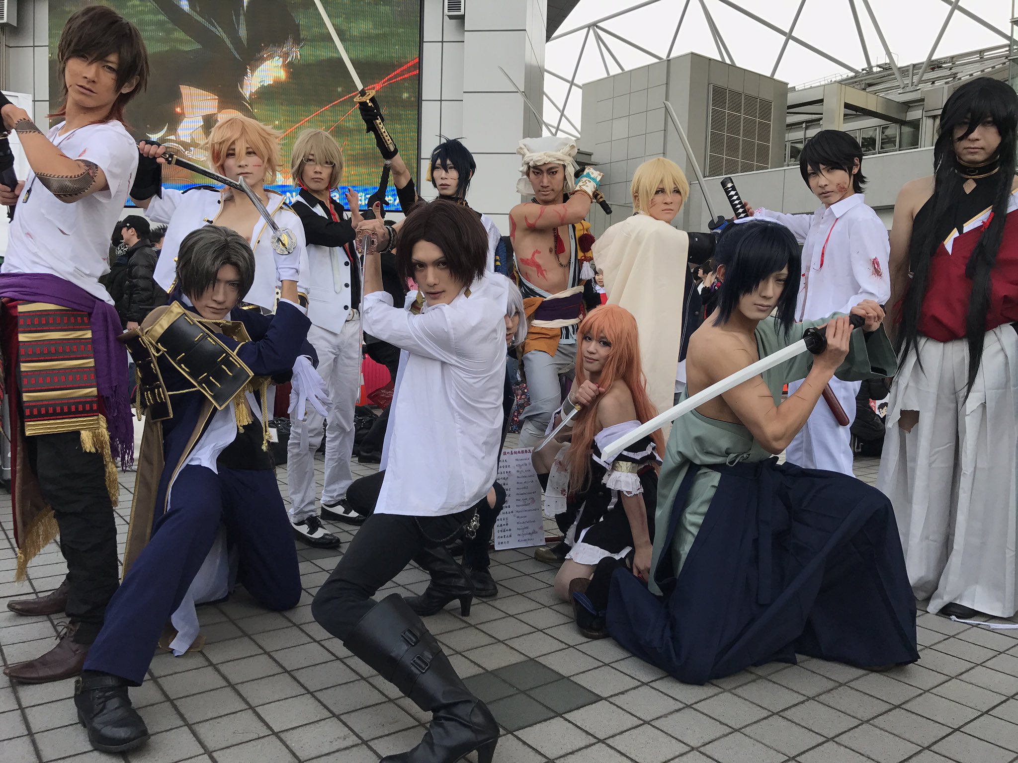 Twitter 上的 だい なんだかおもしろい 刀剣乱舞大集結 濃い コミケ91コスプレ C91 C91コスプレ T Co Tyeslztfin Twitter