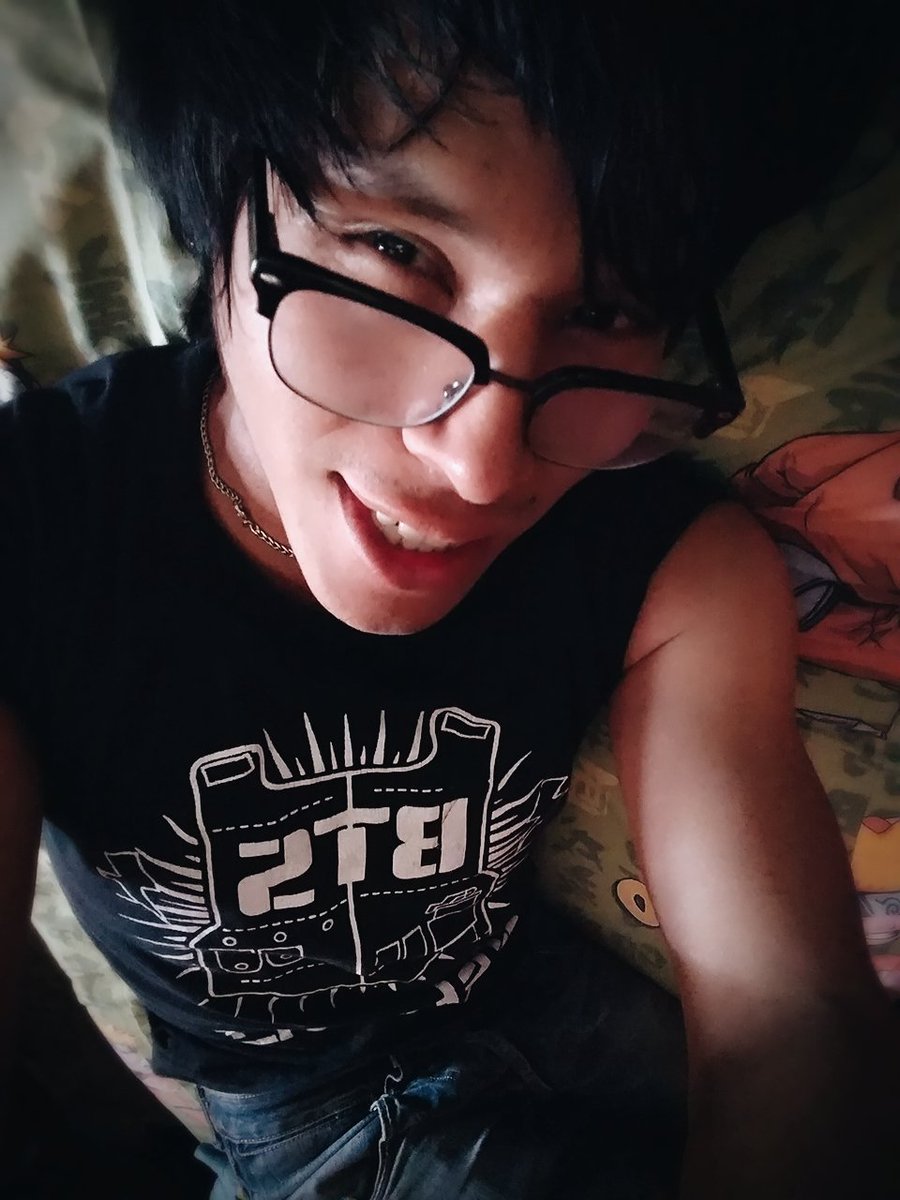 javys1290's tweet photo. #TeamBTS #smile https://t.co/EfNdJO87dS