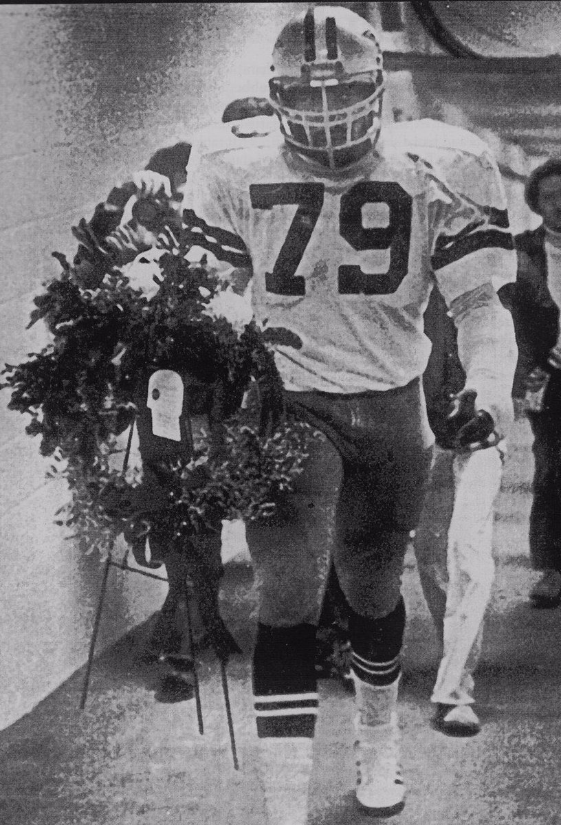 Cowboys Legend Harvey Martin Celebrated A Victory Over Redskins With A  Funeral Wreath | peacecommission.kdsg.gov.ng