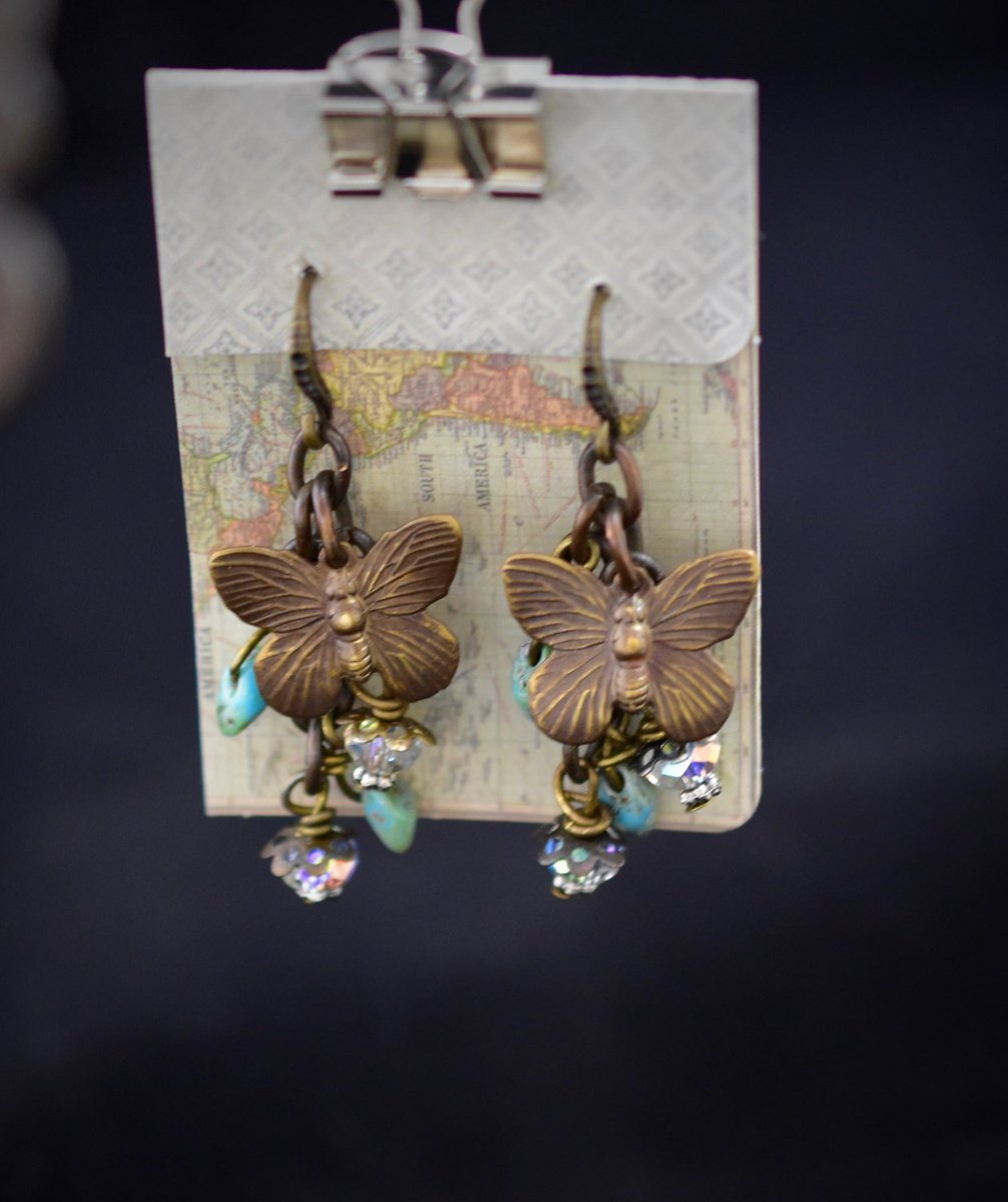 ShopMaddieandMe's tweet photo. Turquoise, Butterfly Earrings, Brass Earrings, Butterfly Charm, B… https://t.co/xBT1v40r1q #BohoJewelry #PerfectGift https://t.co/qZC8b8dJuY