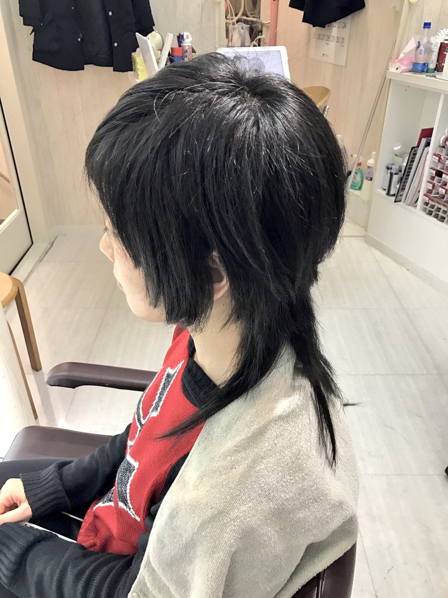 深夜美容室tama Pa Twitter 昨日のオーダー 刀剣乱舞から鶴丸風ヘア とても長く伸ばしていた毛先をドネーションしてくださいました その後 鶴丸さん風にっ 襟足三段階っ コミケ 楽しんできてくださいね ありがとうございました Tama