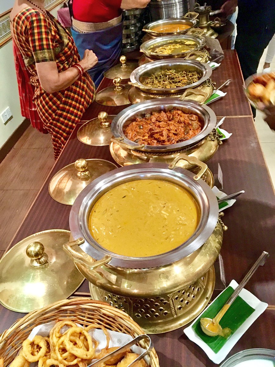 avenfauzi's tweet photo. Indian for lunch @ Annalakshmi. So good! The buffet is RM18 only! #KLEat #AboutKL https://t.co/Obeh5AXJCm