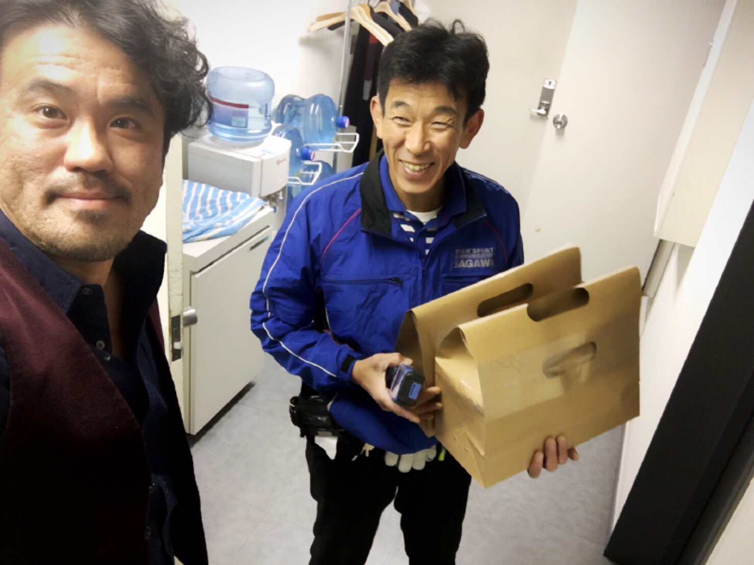 短パン社長 奥ノ谷 圭祐 on Twitter "そしてウチの会社を担当してくれてる佐川急便の赤塚さん。マジで良い