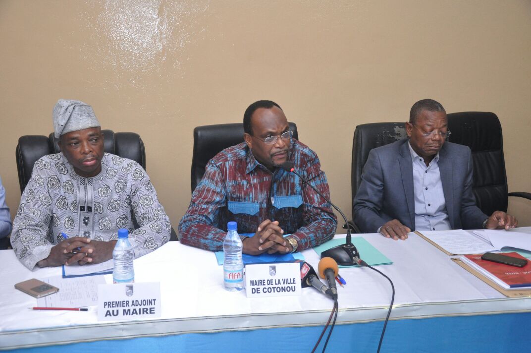 Ville de Cotonou tweet media