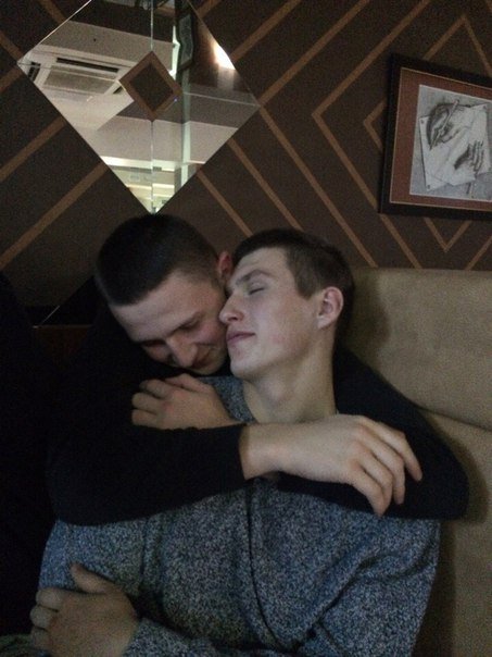 goodluckandfun's tweet photo. Просто оставлю это здесь❤
Вот тебе уже и 19,а помнится,совсем недавно под стол пешком ходил...
С днём рождения,хулс! https://t.co/RiXtmobRvd