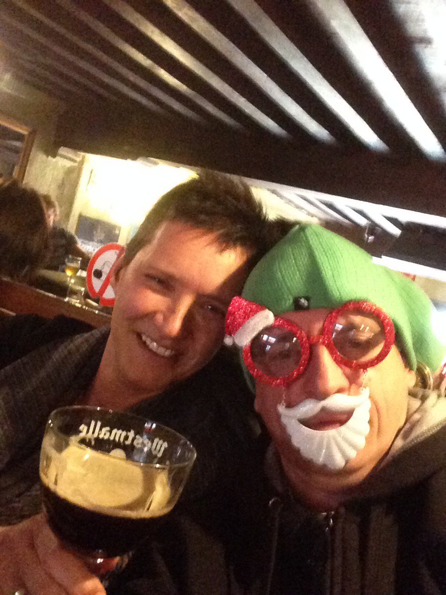 plattekees's tweet photo. Christel hed ne kerstman gevonne https://t.co/RgKpkW7PV9