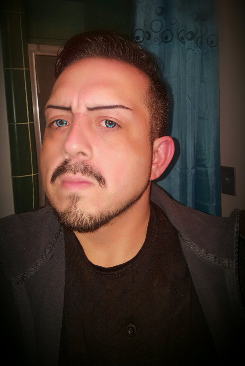 DOWN268RUDY's tweet photo. Me with my hair long on the top/ then me after I chopped off my long hair https://t.co/ZE74e98rh3