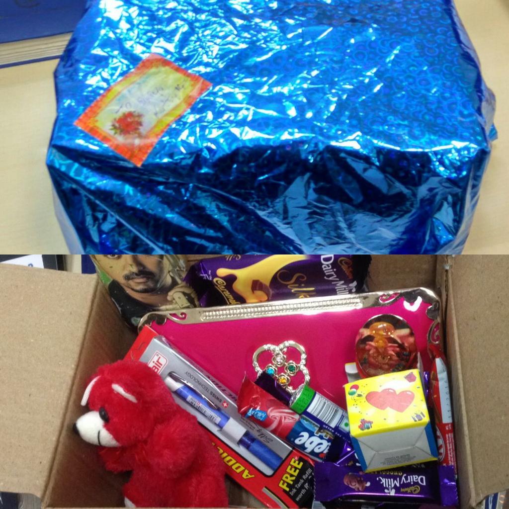 En_UyirVj's tweet image. Myy god made my day wth those gftstqq soo much to myy chirstmom for ths gft lvd it😍 #Selva 
#offc la game veladum😂