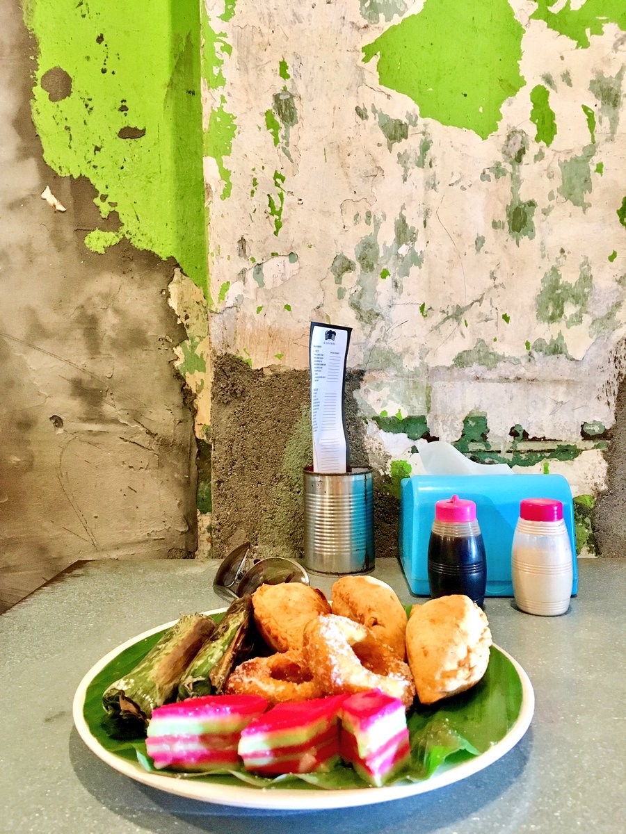 aboutkl_my's tweet photo. Coffee break at Ali, Muthu & Ah Hock. Loving the old school vibe. โ๏ธ๐ฒ๐พ#AboutKL #KLEat https://t.co/DuszHJcFib