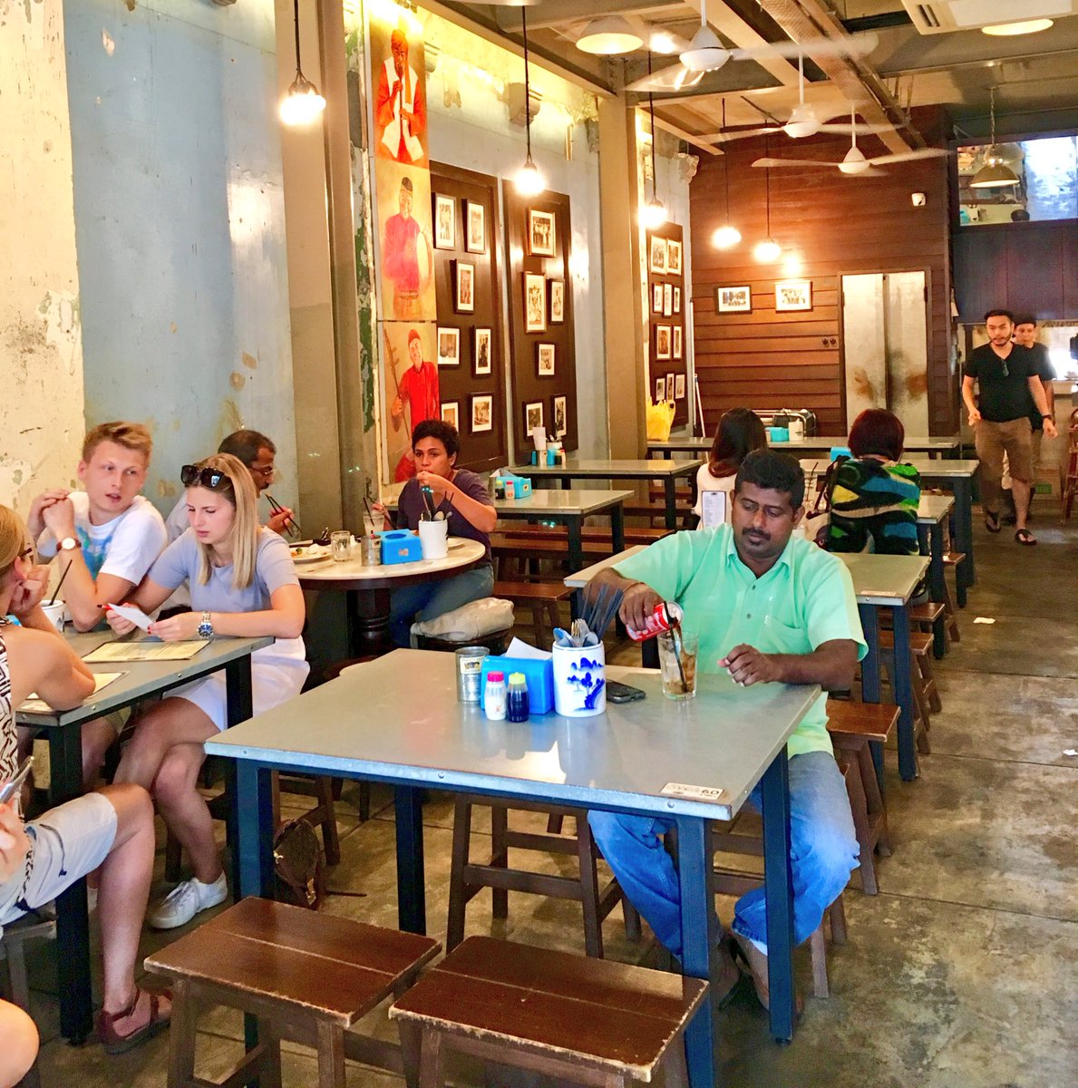 aboutkl_my's tweet photo. Coffee break at Ali, Muthu & Ah Hock. Loving the old school vibe. โ๏ธ๐ฒ๐พ#AboutKL #KLEat https://t.co/DuszHJcFib