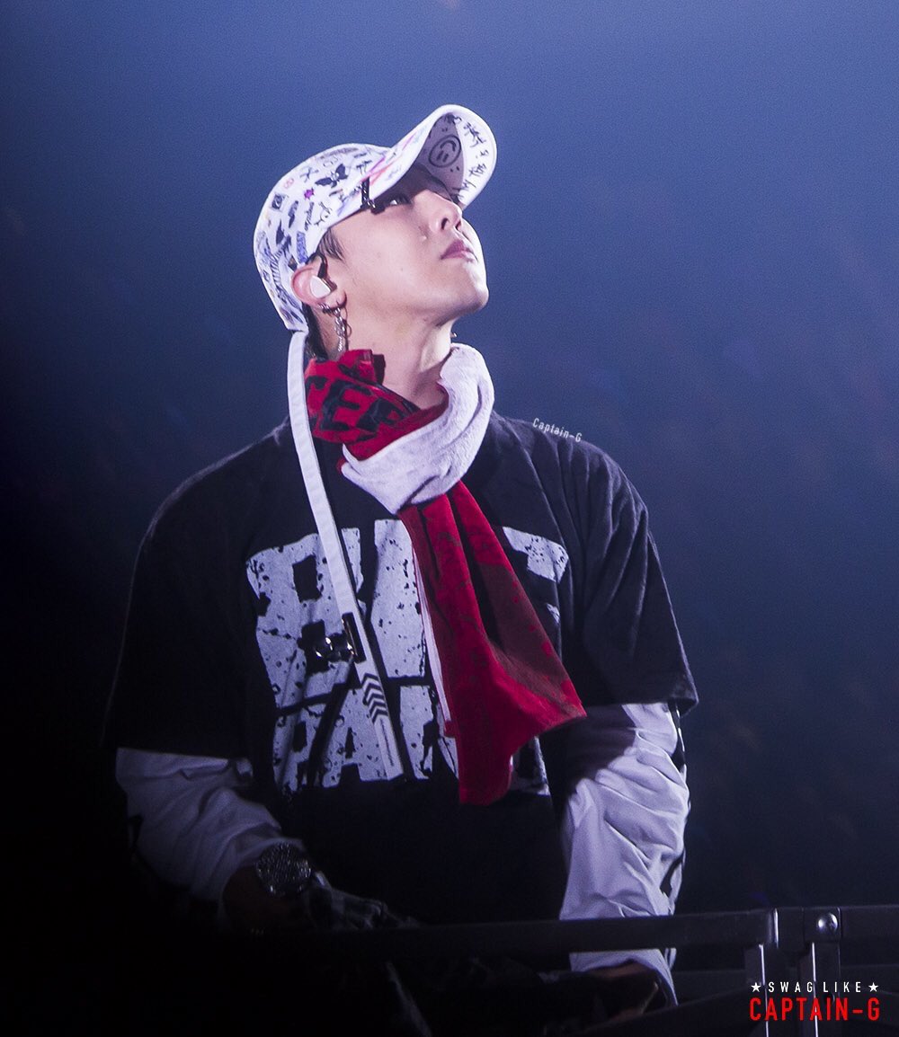GDMINUSKIYO88's tweet photo. 気持ちだけは大阪へ
#BIGBANG
#LASTJAPANOSAKA
#BIGBANG0to10THEFINAL
#MakeupPlusGD https://t.co/PKlcIOO8Ti