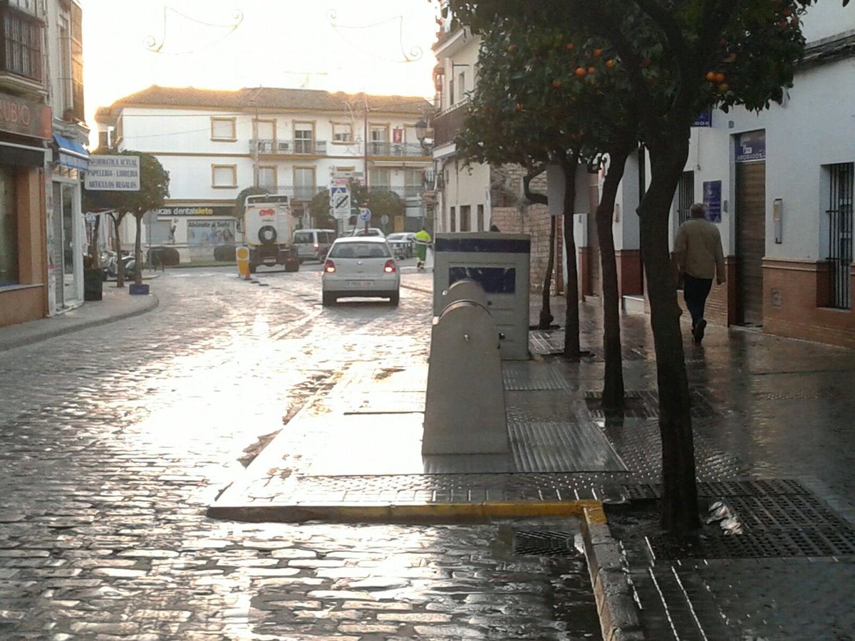 CiudadUtrera's tweet photo. #UtreraSeLimpia #NavidadEnUtrera #UtreraSeMueve #Utrera https://t.co/nftm5asTec