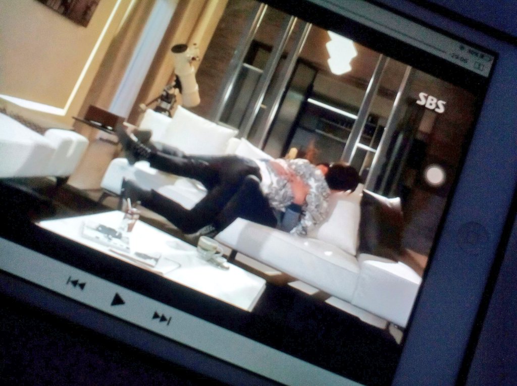 kylmrll's tweet photo. HAHAHAHAHAHA ISHIP THEM 😂😂😂 CUTE TALAGA NI JAE HYUN
Him: Can I give u a Hug? 0_0 #mylovefromthestar #lastrecord https://t.co/sETCtSOKAy