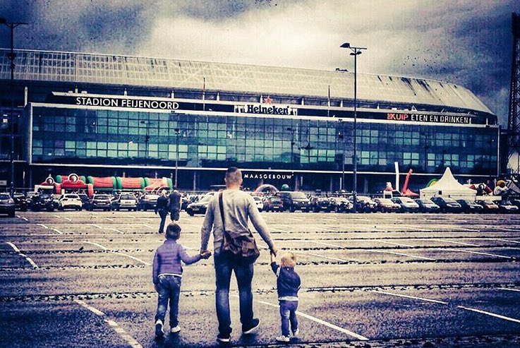 Marcel_VDS's tweet photo. Ga je mee naar het stadion! #Feyenoord #tbt #fromfathertosons https://t.co/wp76Rk0M5D