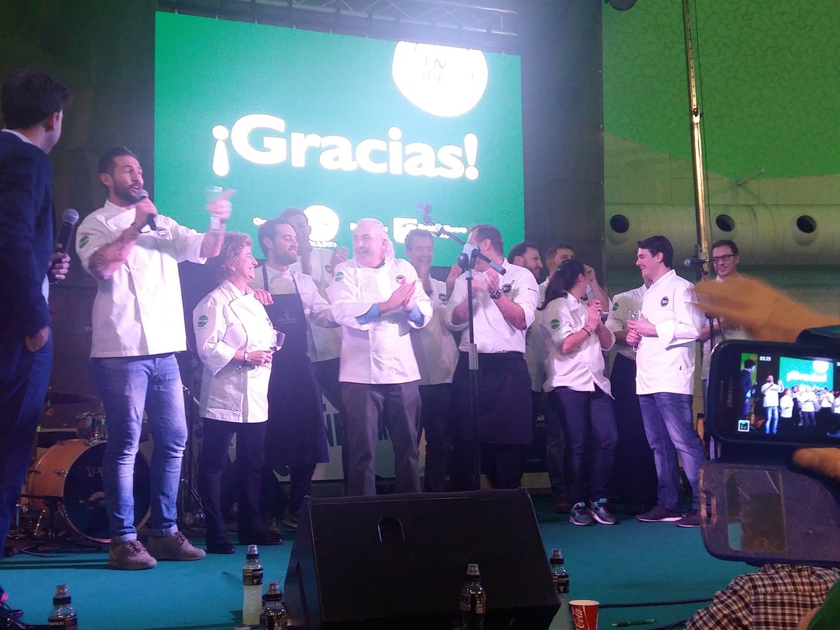 miladiez's tweet photo. @HonoratoTopChef gracias!! Eres estupendo https://t.co/gxKSXeo4Vs