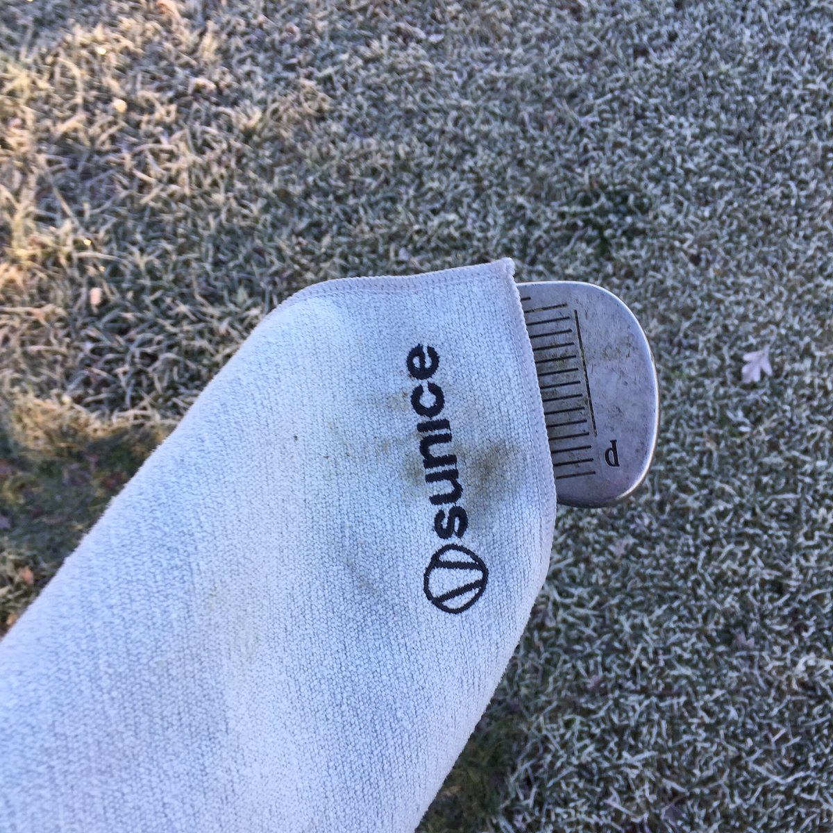 nick_kevern's tweet photo. Love the mini towel in the pocket of the new @SuniceGolf jacket. Great idea. #golf https://t.co/8pPQsN9HAG