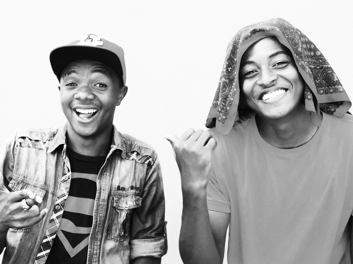 WelloElevation's tweet photo. Kicking it with the hommie https://t.co/AWckfkaaZ3