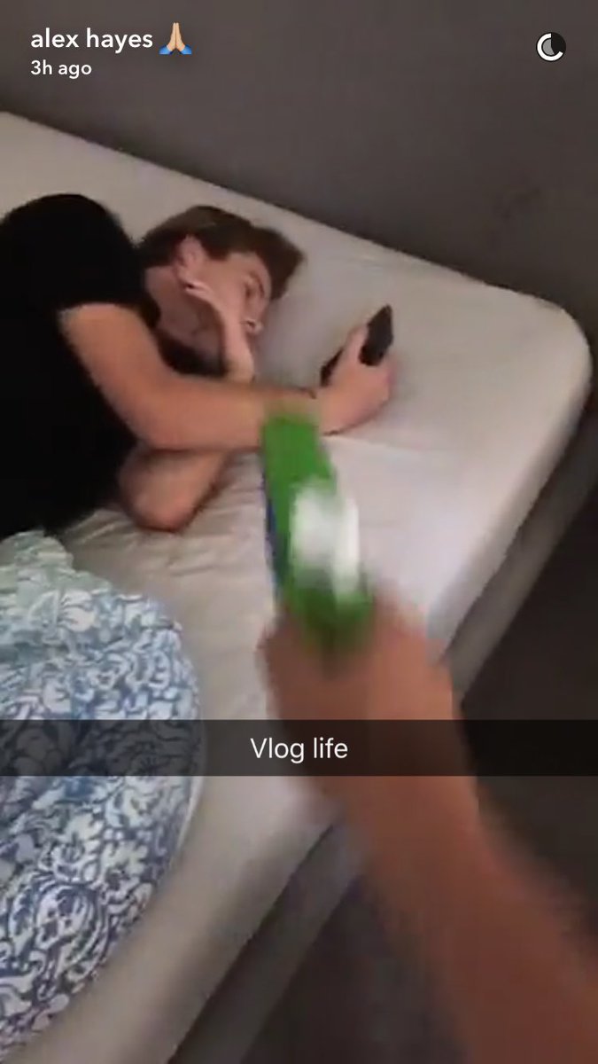 AlexHayesPH's tweet photo. #NEW - Alex via Snapchat! Add him: alexhayes https://t.co/LW7dygwJvD