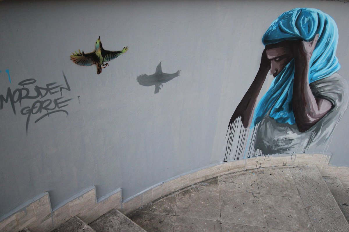 PSmarriti's tweet photo. #streetart #immigrants #mordengore #nogates #progettismarriti
complete gallery on https://t.co/9wFIO7rEYI https://t.co/WdYjJHh0Mn